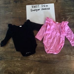 NWOT 3-6 m Boutique Long Sleeve Bodysuits